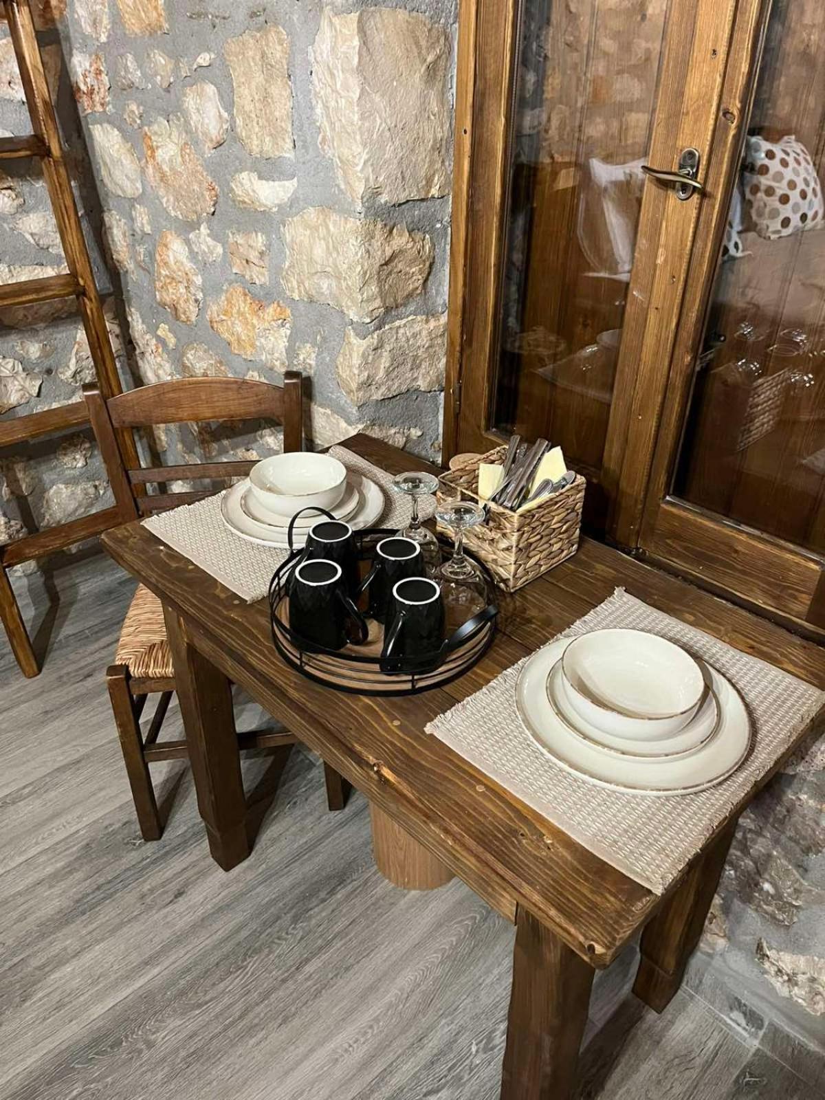 Traditional Stone Guesthouse Agios Ioannis  ภายนอก รูปภาพ
